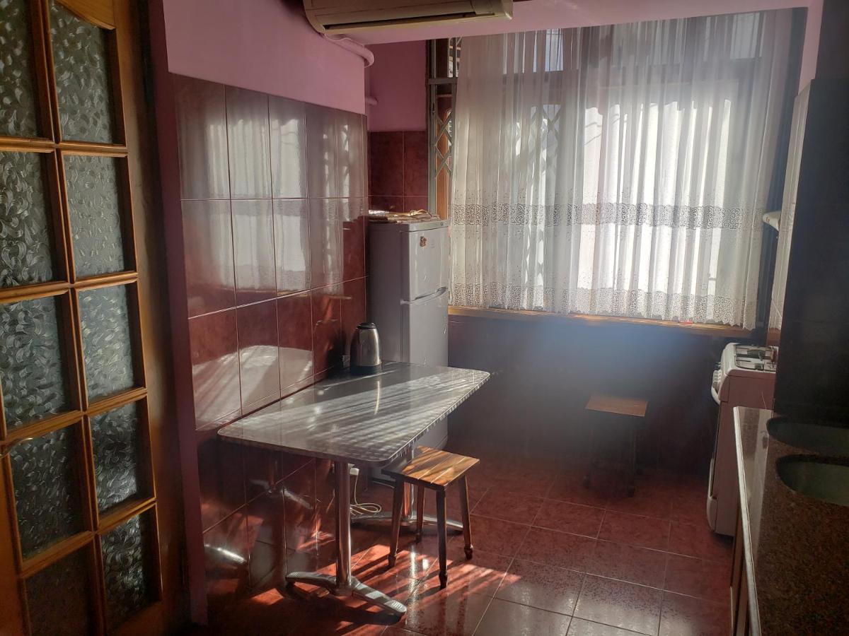 Intercity Hostel Batumi Zewnętrze zdjęcie